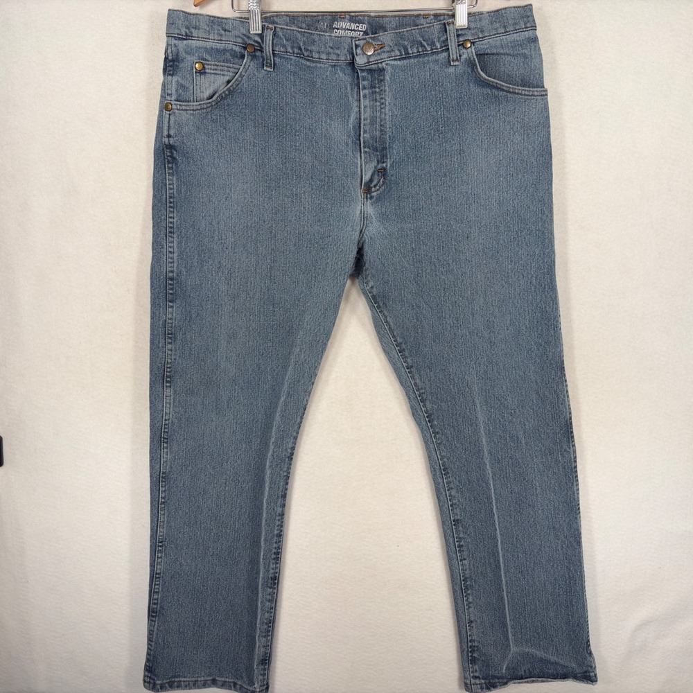 Wrangler Advanced Comfort Mens Jeans 41x29 Straight Leg Medium Wash 47MAAMT